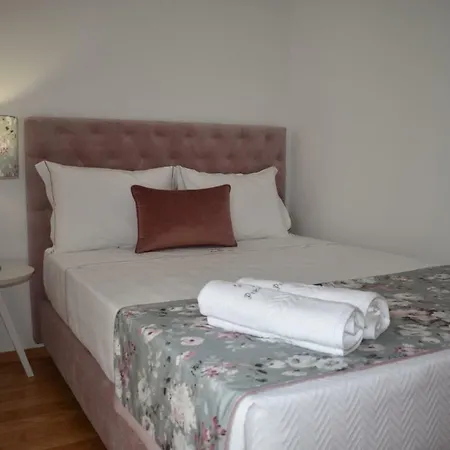 Casa de Férias Quinta Do Perguntouro Barrosas (Santo Estevao)