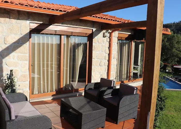 Quinta Do Perguntouro * Barrosas (Santo Estevao)